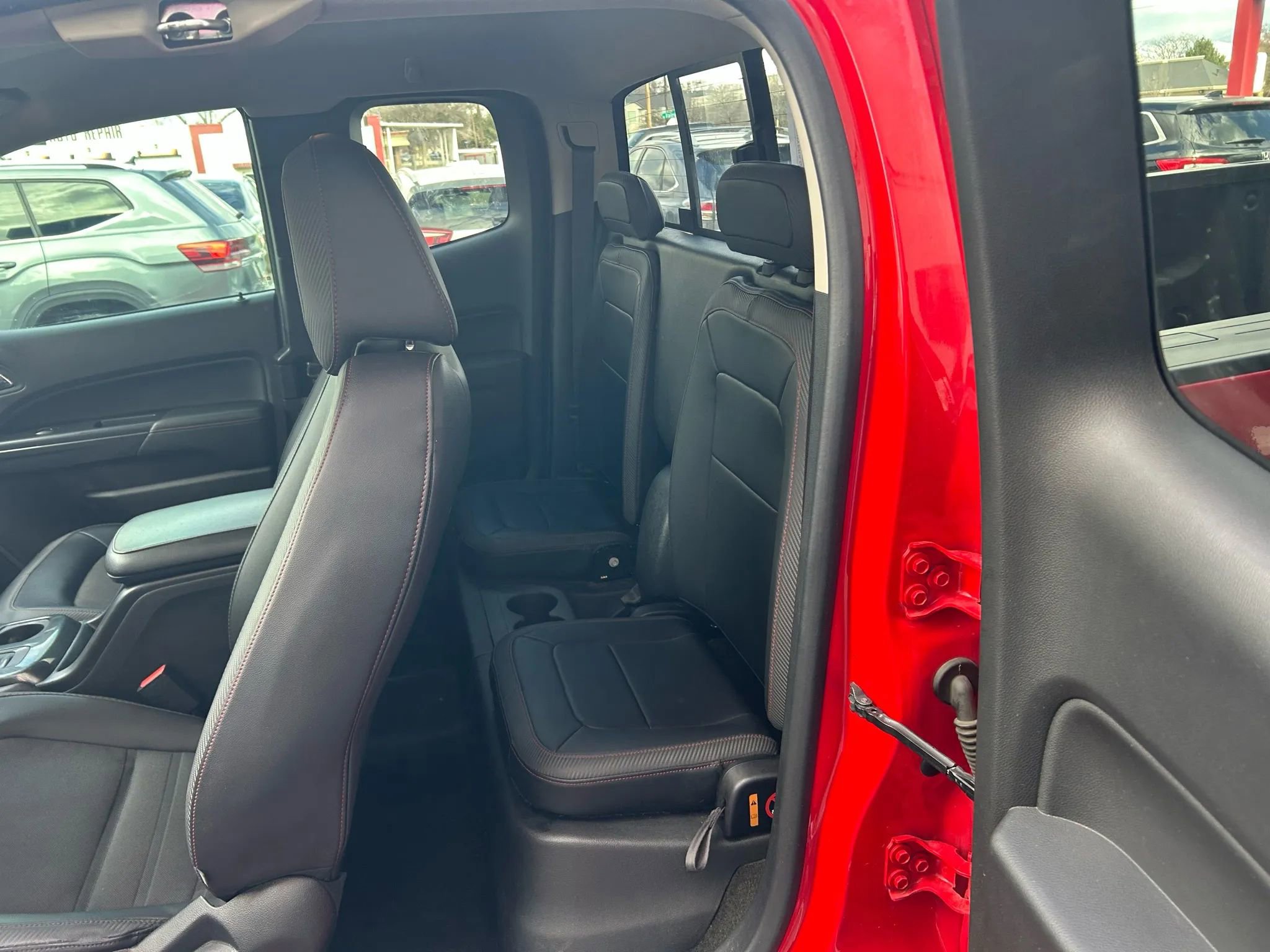 Used 2016 GMC Canyon SLE w/ All Terrain Adventure Package AWD/4WD image 17