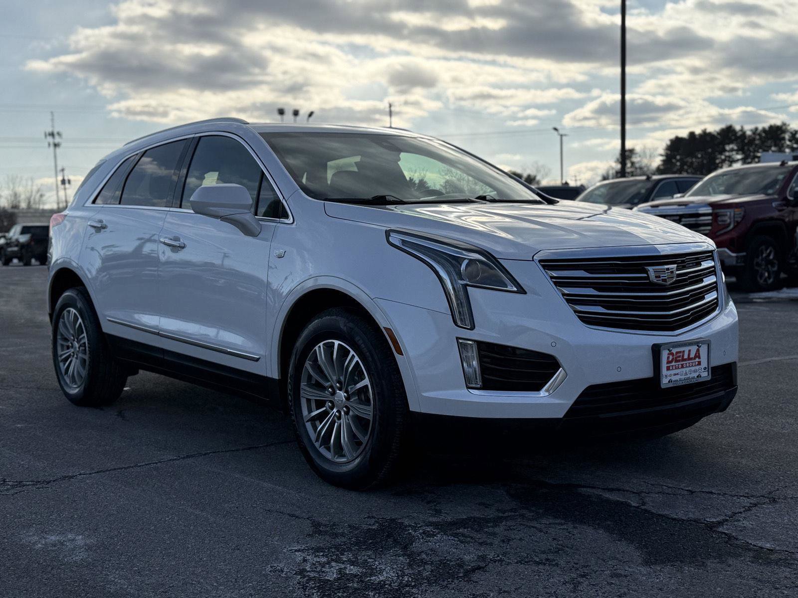 Used 2019 Cadillac XT5 Luxury image 3