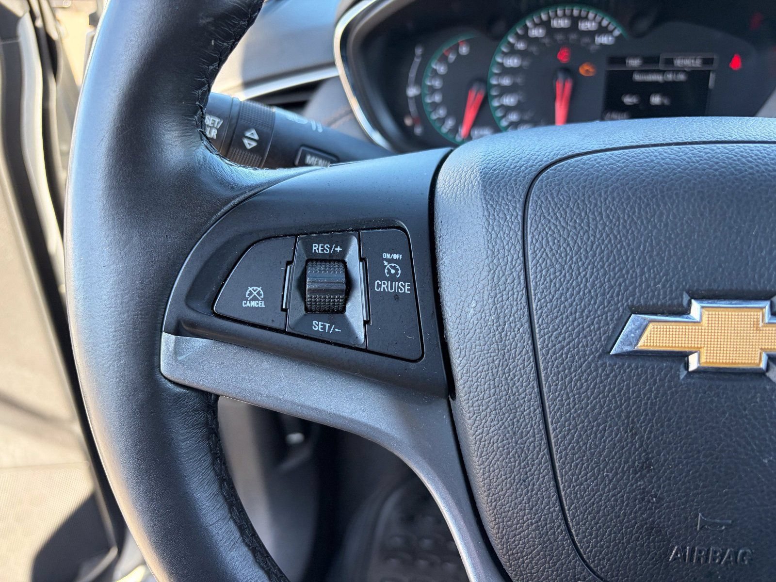 Certified 2022 Chevrolet Trax LT w/ Sport Edition FWD image 25