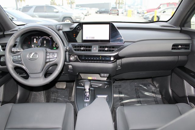 Certified 2025 Lexus UX 300h FWD image 10