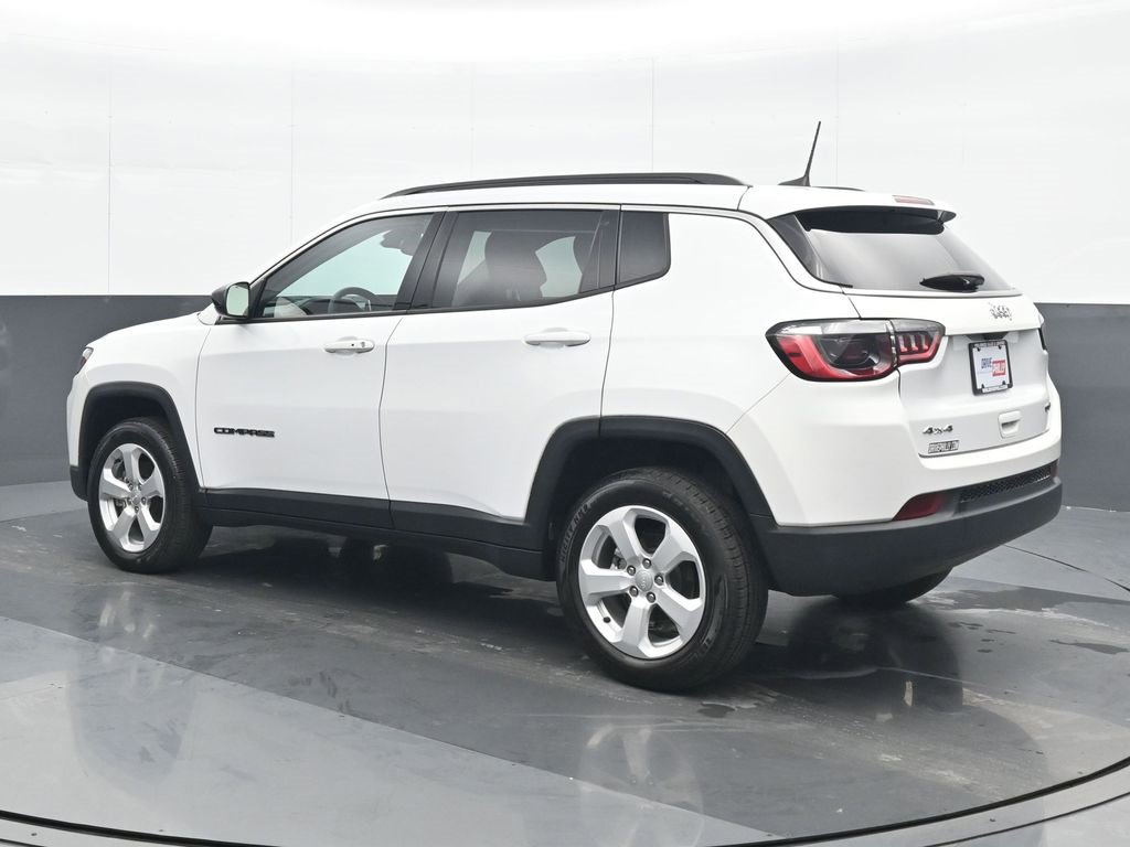 Used 2022 Jeep Compass Latitude image 4