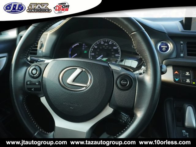 Used 2015 Lexus CT 200h w/ Navigation Package FWD image 14