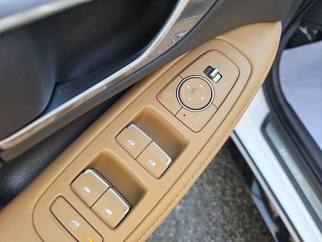 Used 2023 Hyundai Sonata Limited w/ Cargo Package image 17