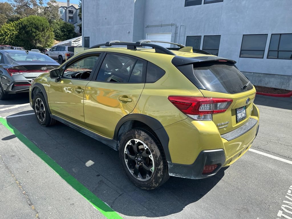 Used 2021 Subaru Crosstrek 2.0i Premium w/ Moonroof Package AWD/4WD image 2