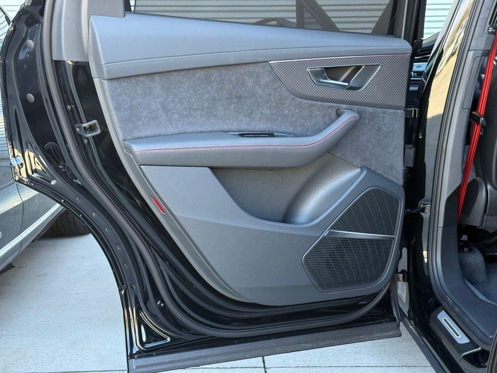 New 2026 Audi SQ7 Prestige image 23