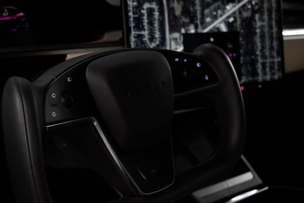 Used 2023 Tesla Model S Standard Range image 31