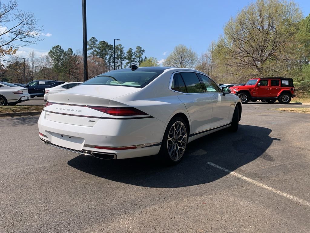 Used 2025 Genesis G90 3.5T image 2