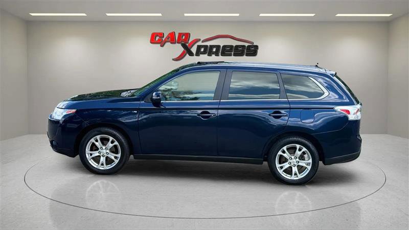Used 2014 Mitsubishi Outlander GT image 11