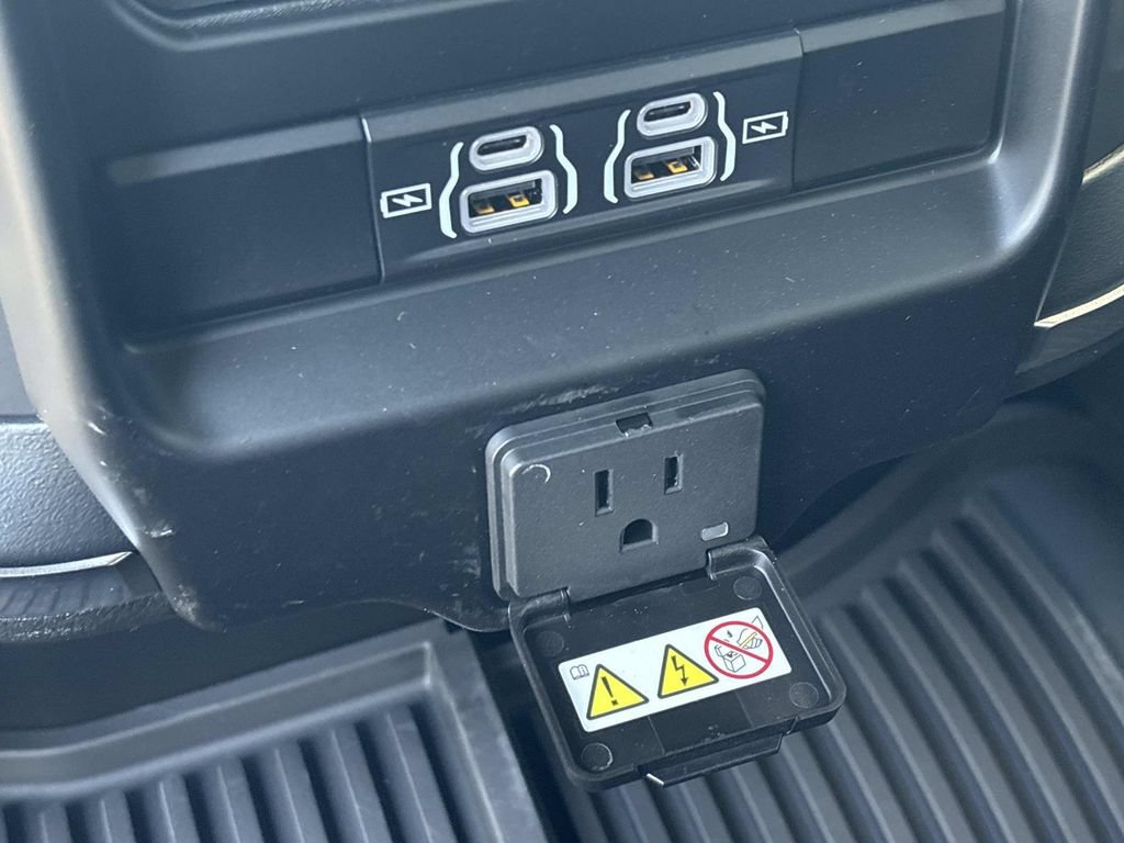 New 2026 RAM 3500 Laramie w/ Night Edition AWD/4WD image 19