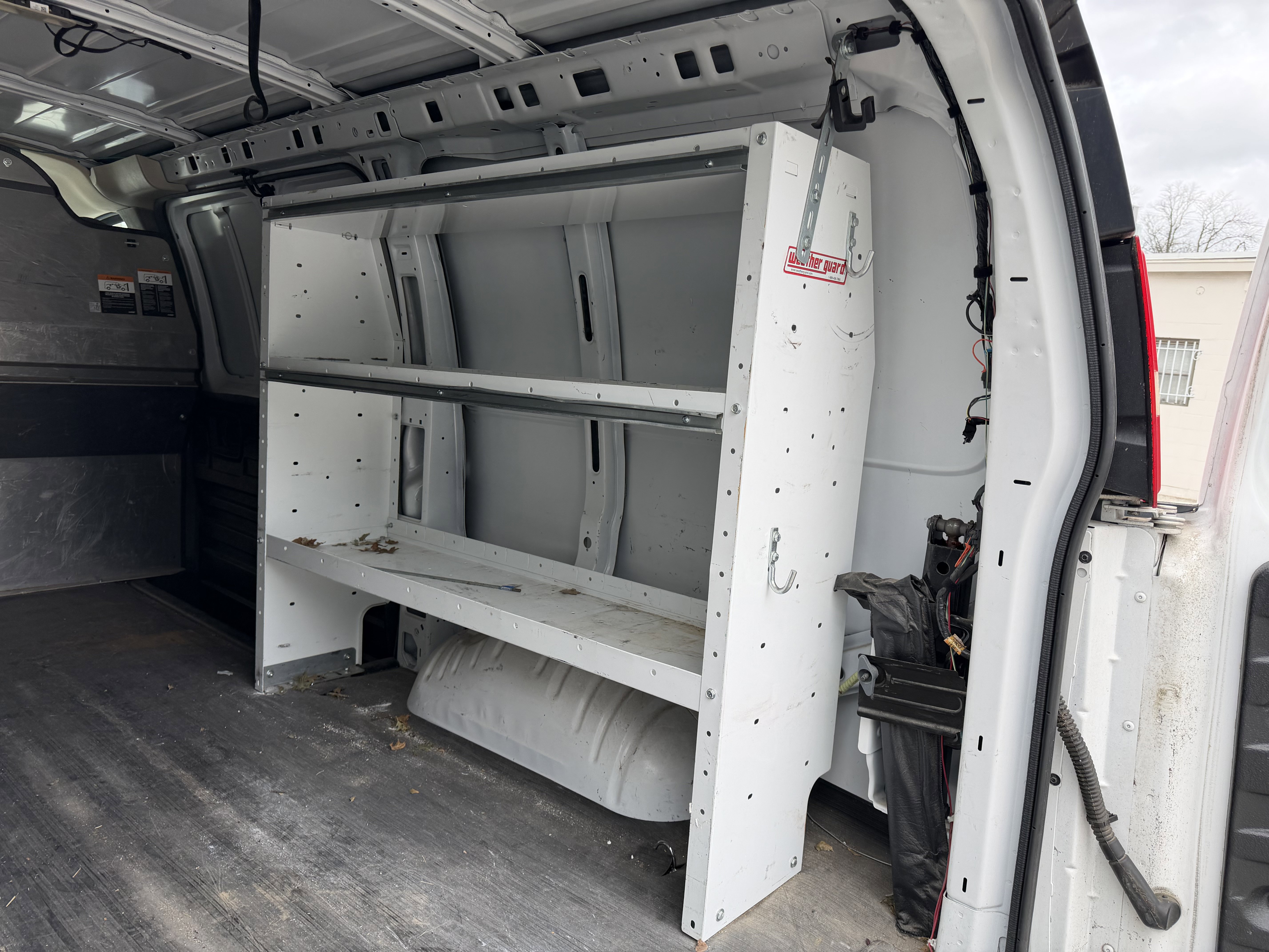 Used 2018 Chevrolet Express 2500 w/ Driver Convenience Package image 11