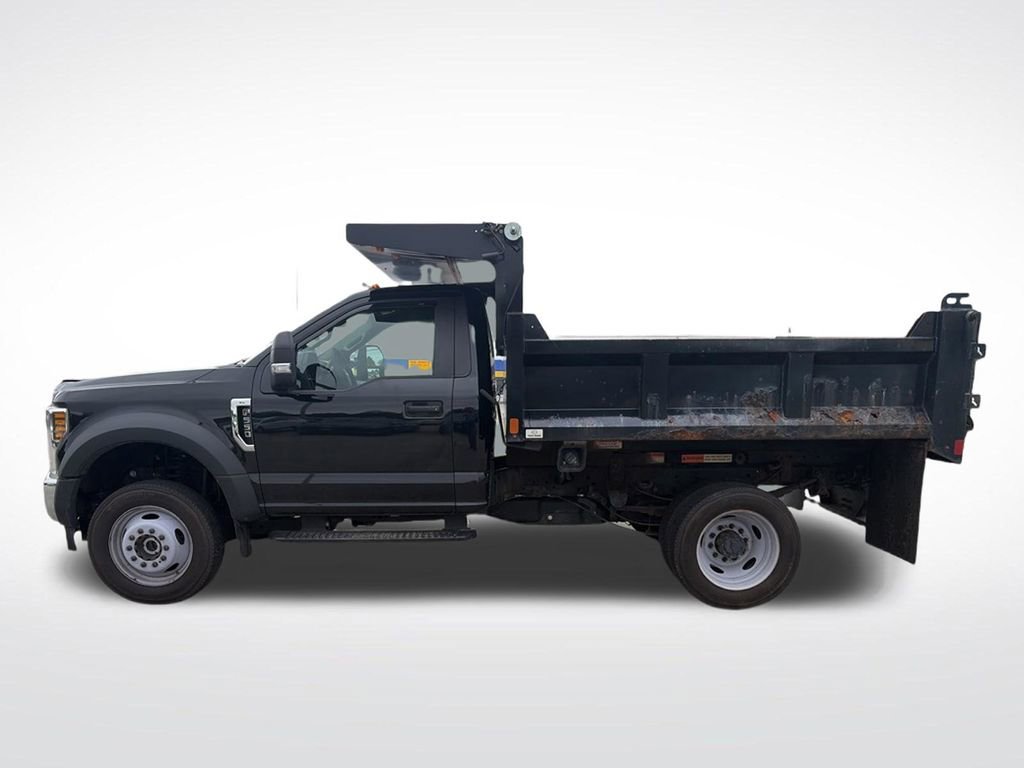 Used 2019 Ford F550 4x4 Regular Cab Super Duty w/ XL Value Package image 4