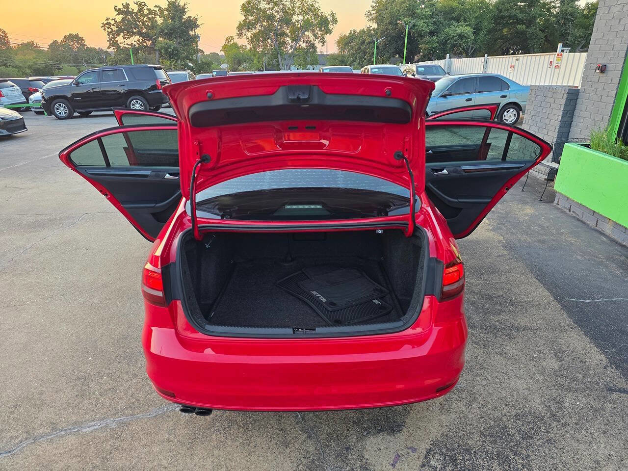 Used 2018 Volkswagen Jetta Sport image 39