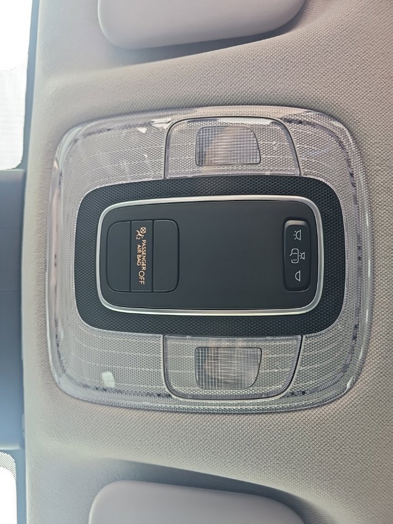 New 2026 Hyundai Elantra SE FWD image 24