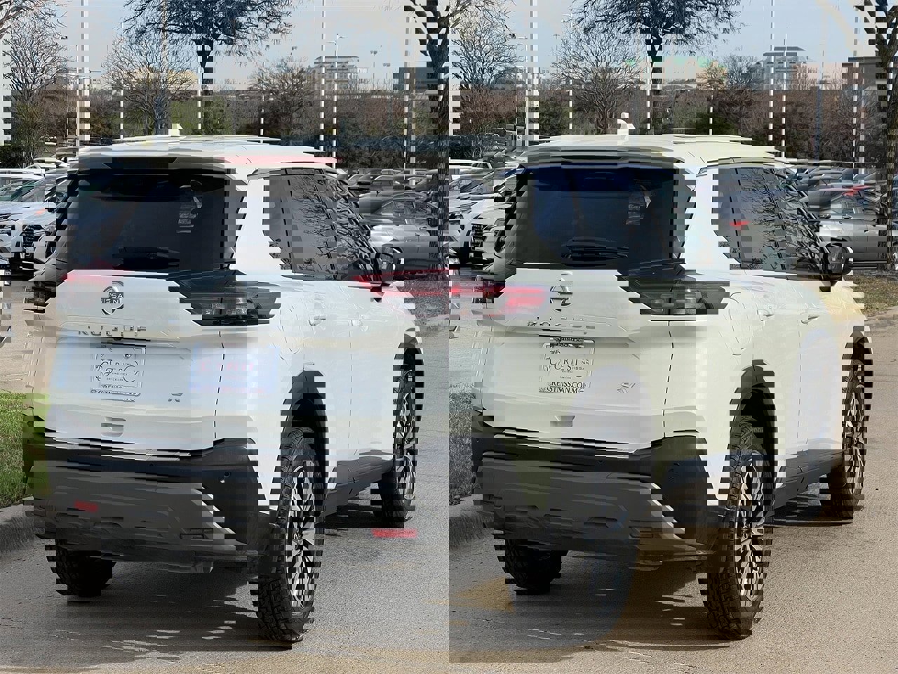 Certified 2023 Nissan Rogue SV image 4