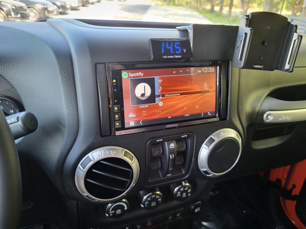 Used 2015 Jeep Wrangler Unlimited Rubicon w/ Dual Top Group image 15