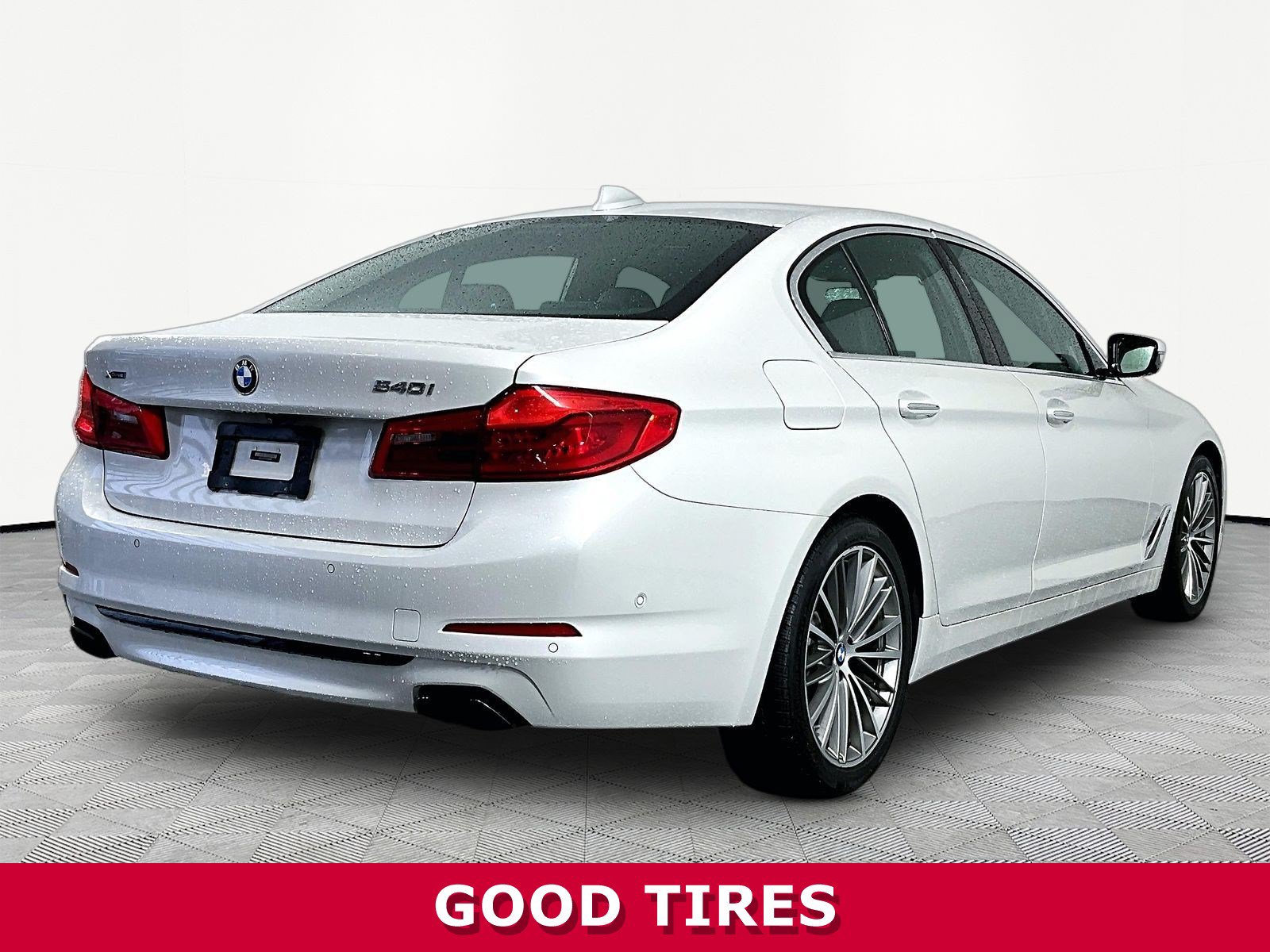 Used 2018 BMW 540i xDrive AWD/4WD image 6