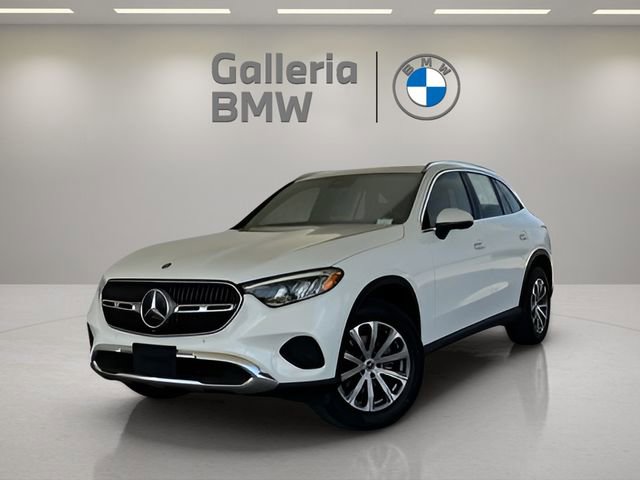 Used 2024 Mercedes-Benz GLC 300 4MATIC image 1