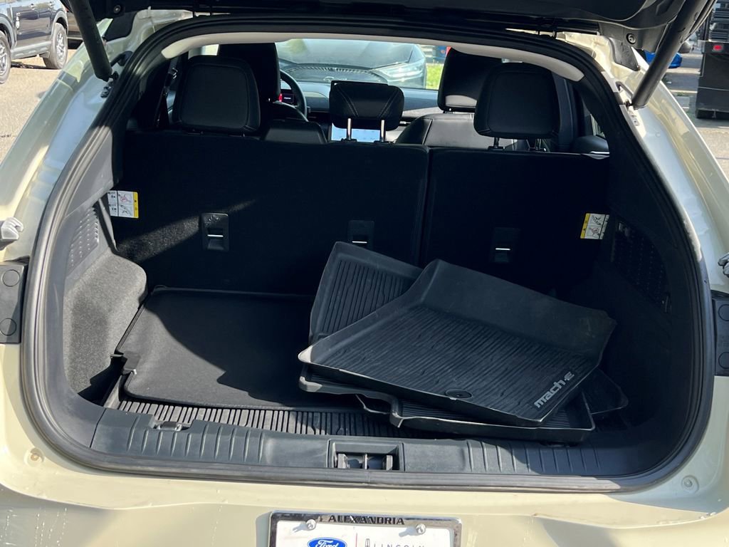 Used 2025 Ford Mustang Mach-E Premium image 12