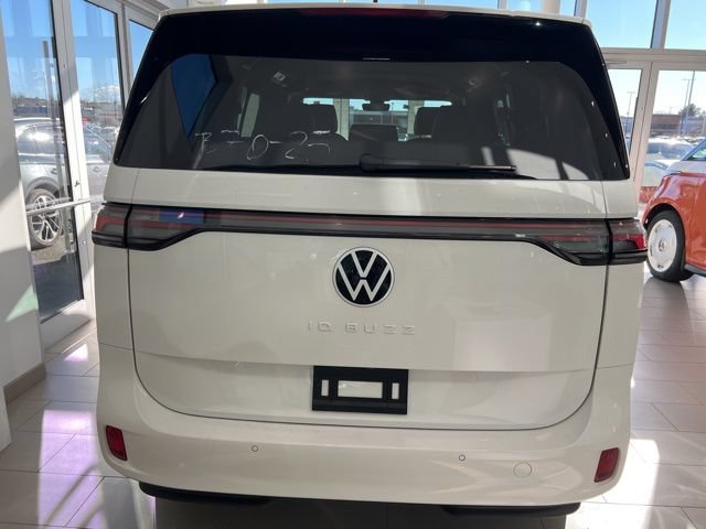 New 2025 Volkswagen ID. Buzz Pro S RWD image 5
