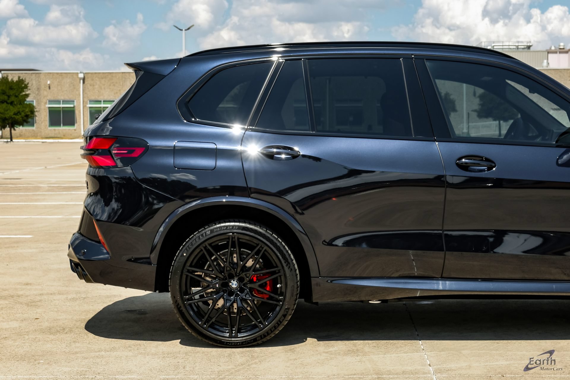 Used 2026 BMW X5 M Competition w/ Executive Package AWD/4WD image 18