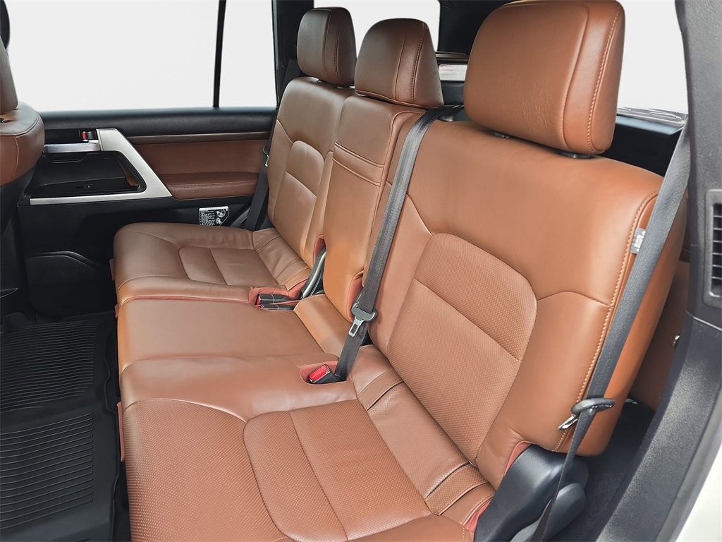 Used 2021 Toyota Land Cruiser image 14
