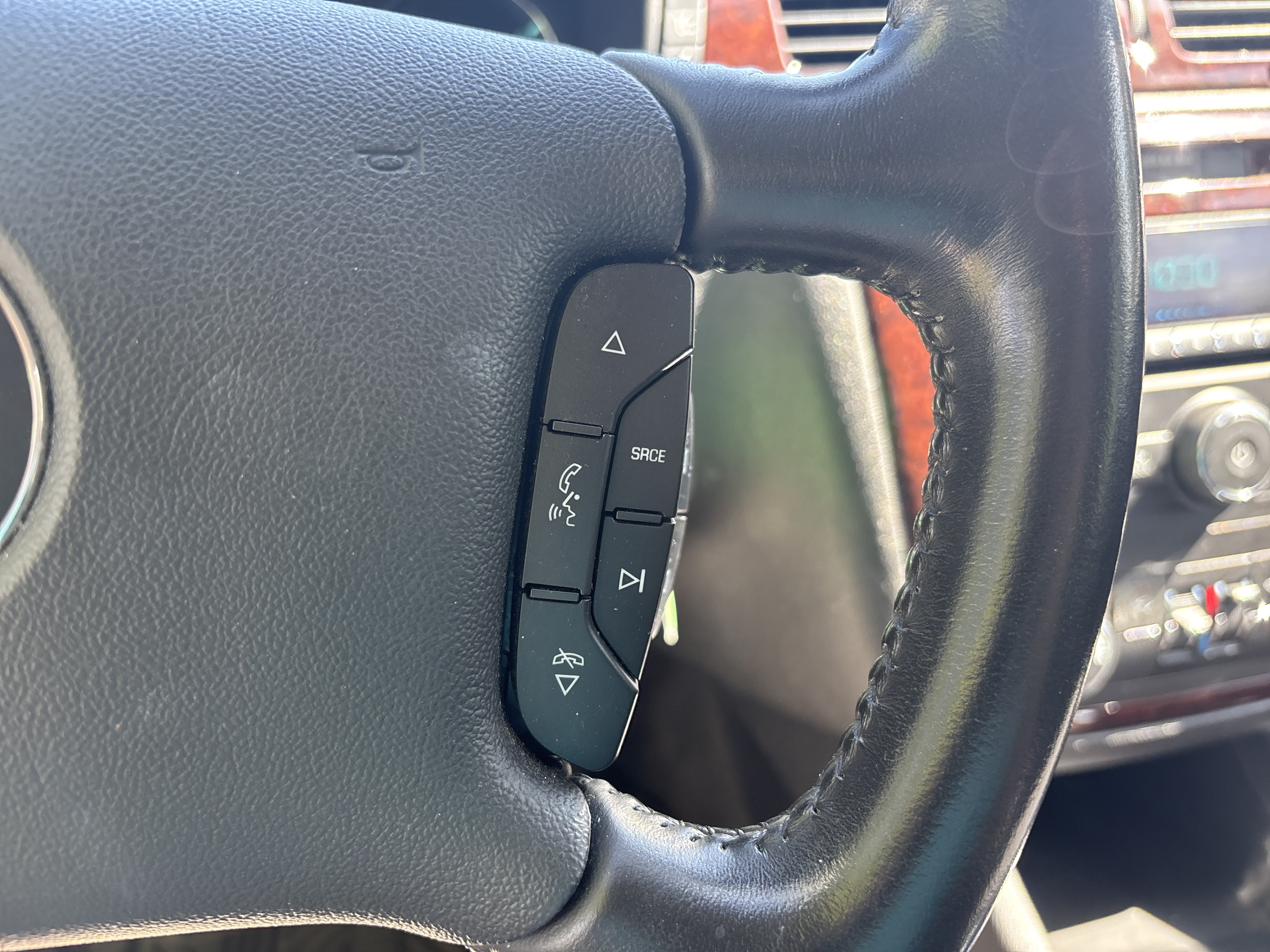 Used 2011 Chevrolet Impala LT FWD image 20