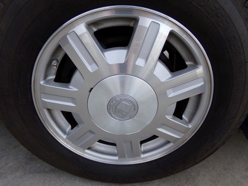 Used 2003 Cadillac De Ville Sedan w/ Comfort & Convenience Package image 84