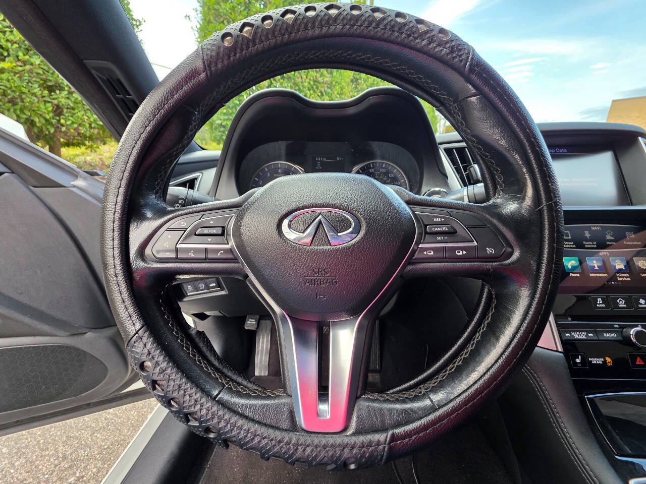 Used 2017 INFINITI Q60 2.0t w/ Premium Plus Package 2.0T AWD/4WD image 20