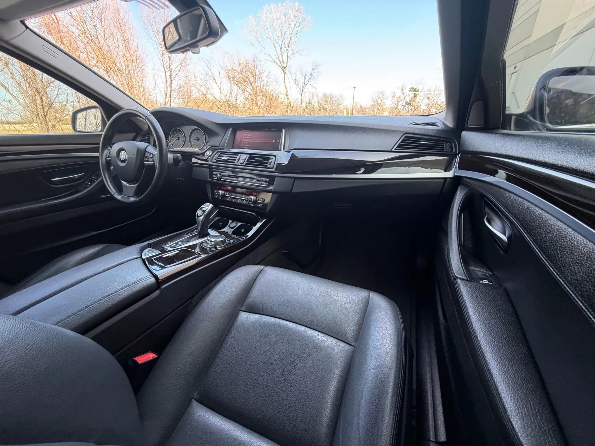 Used 2016 BMW 528i Sedan image 19