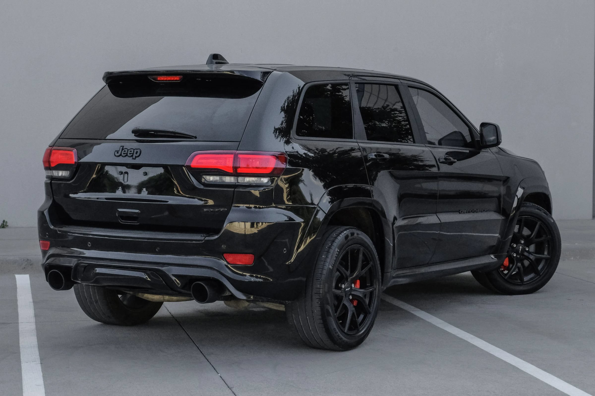 Used 2020 Jeep Grand Cherokee SRT AWD/4WD image 12