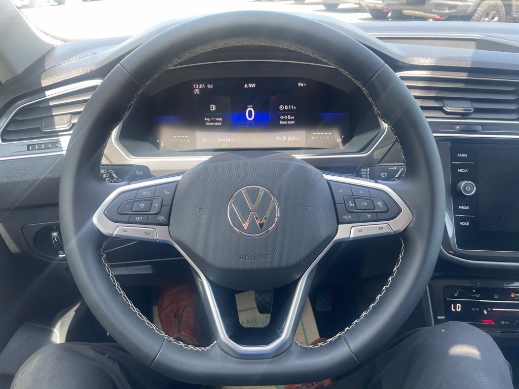 Certified 2023 Volkswagen Tiguan SE AWD/4WD image 24