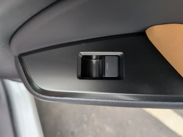 New 2026 Lexus UX 300h AWD image 31