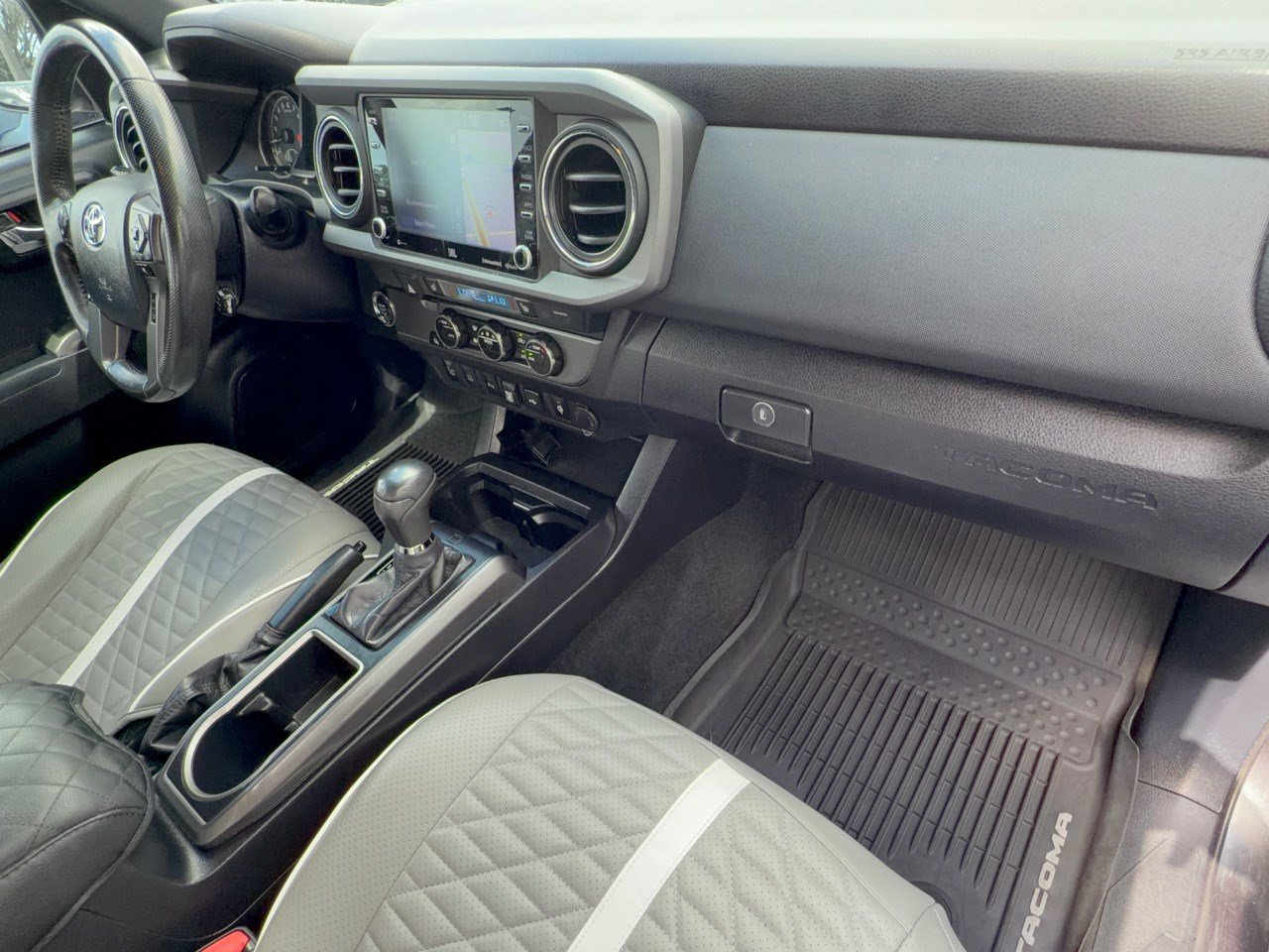Used 2020 Toyota Tacoma TRD Sport w/ TRD Premium Sport Package RWD image 31