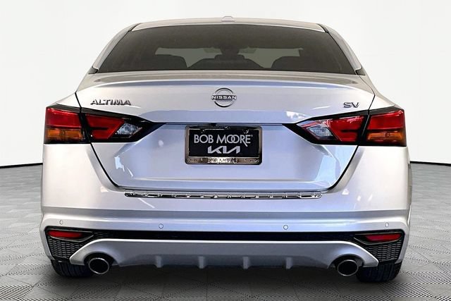 Used 2023 Nissan Altima 2.5 SV w/ SV Premium Package FWD image 5