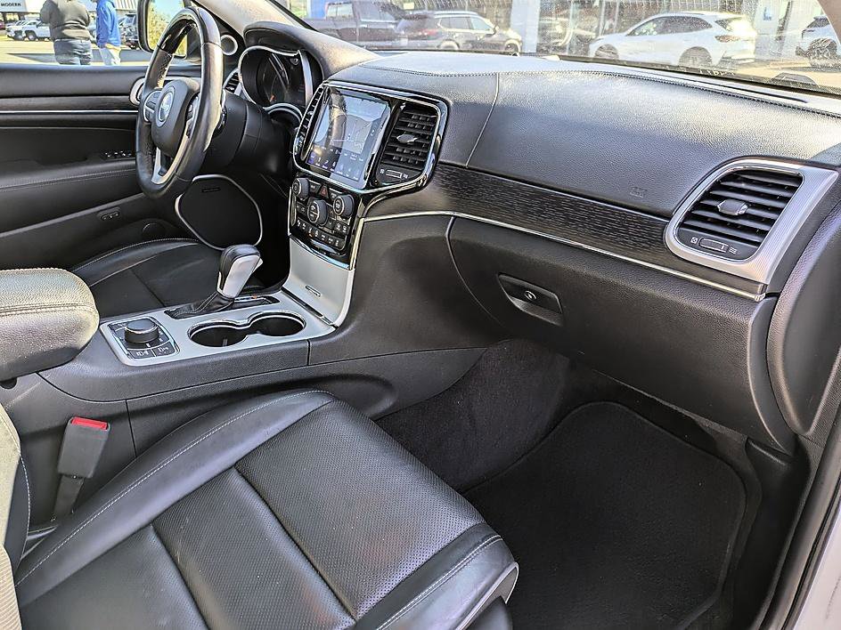 Used 2019 Jeep Grand Cherokee Summit w/ Platinum Series Group image 39
