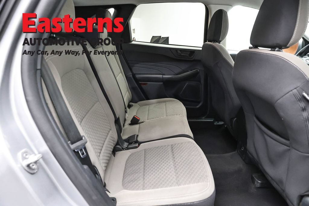 Used 2022 Ford Escape SE FWD image 24