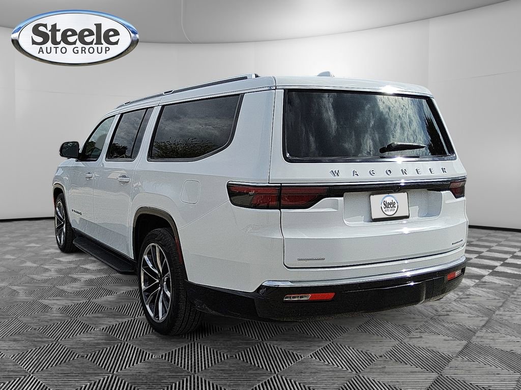 Used 2023 Jeep Wagoneer L Series II w/ Premium Group I image 3