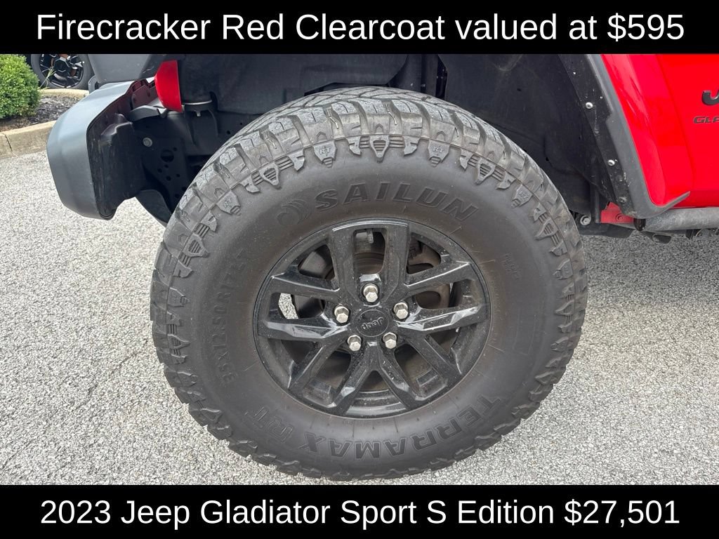 Used 2023 Jeep Gladiator Sport AWD/4WD image 9