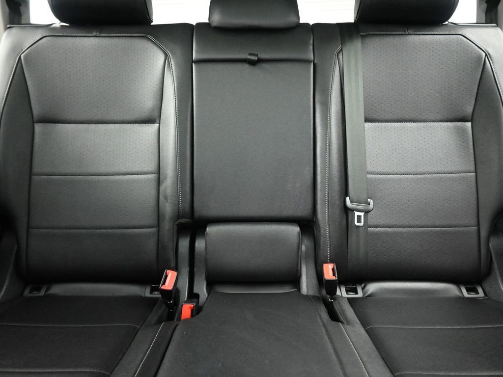 Used 2019 Volkswagen Tiguan SE AWD/4WD image 29