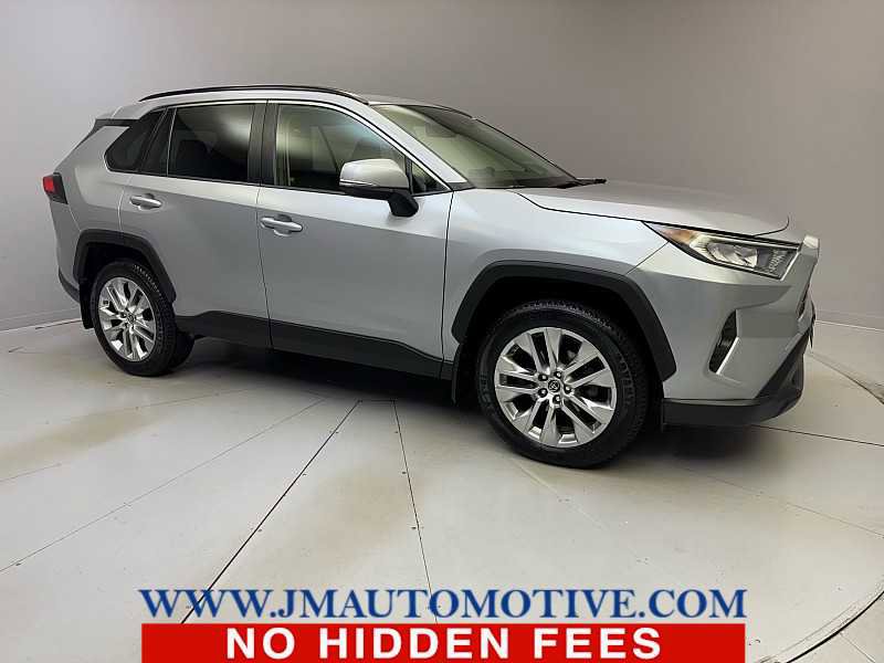 Used 2019 Toyota RAV4 XLE Premium w/ Cold Weather Package AWD/4WD image 7
