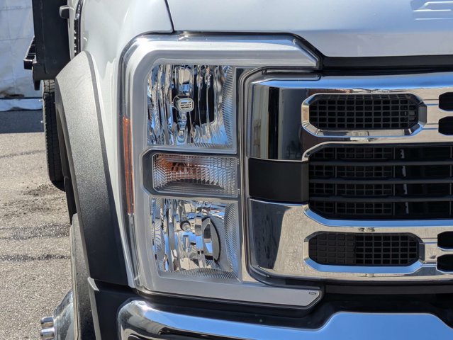Used 2023 Ford F550 4x4 Regular Cab Super Duty image 9