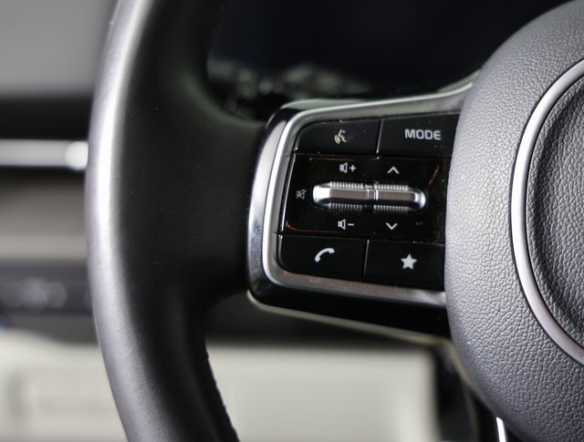 Certified 2024 Kia Carnival SX image 14