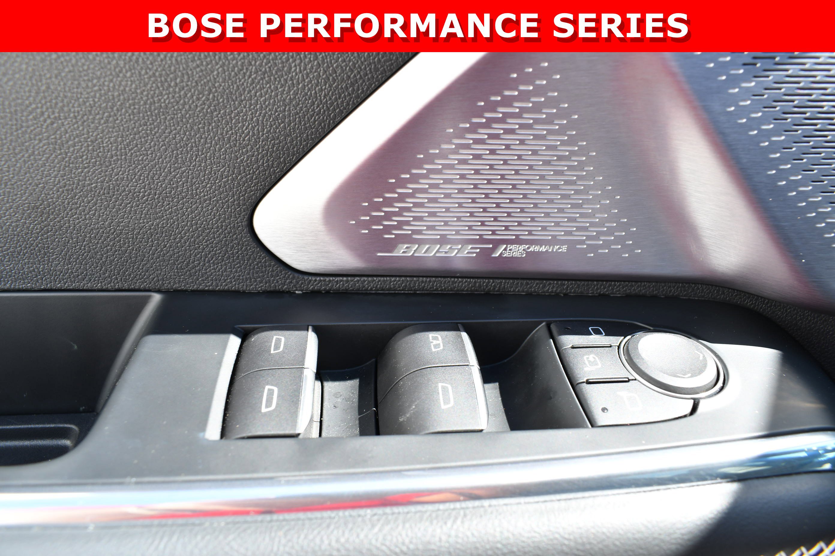Used 2025 GMC Acadia Denali w/ Super Cruise Package image 11