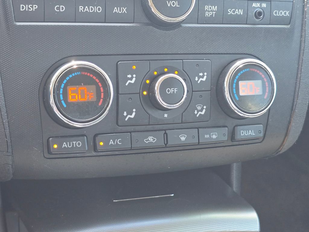 Used 2009 Nissan Altima 3.5 SE w/ Premium Pkg FWD image 24