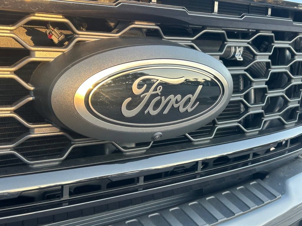New 2026 Ford F250 Lariat w/ Black Appearance Package AWD/4WD image 21