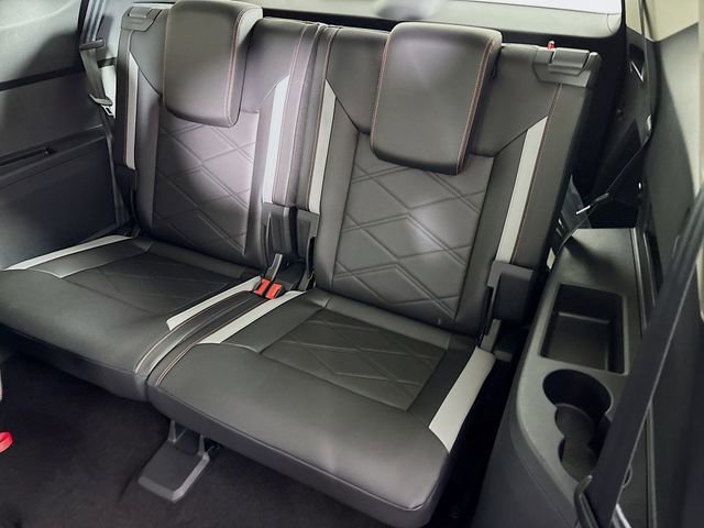 New 2026 Volkswagen Atlas Peak Edition image 29