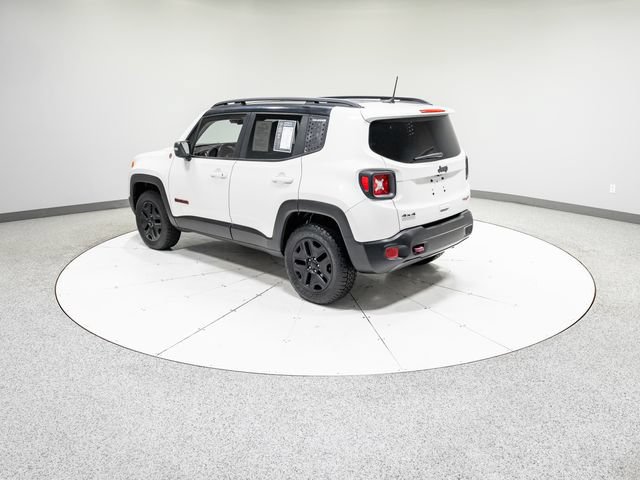 Used 2018 Jeep Renegade Trailhawk w/ Cold Weather Group II AWD/4WD image 31