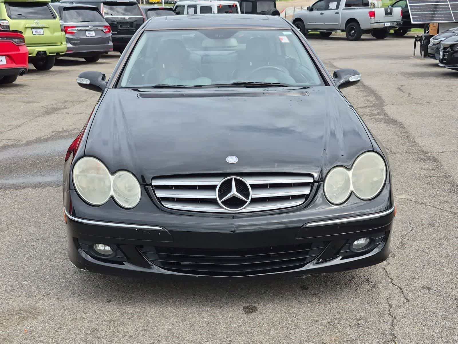 Used 2008 Mercedes-Benz CLK 350 Coupe image 3