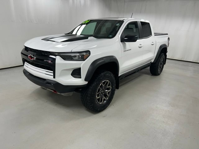 Certified 2024 Chevrolet Colorado ZR2 w/ ZR2 Convenience Package III AWD/4WD image 2