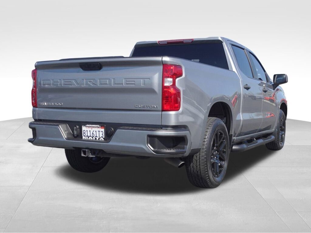 Used 2023 Chevrolet Silverado 1500 Custom image 3
